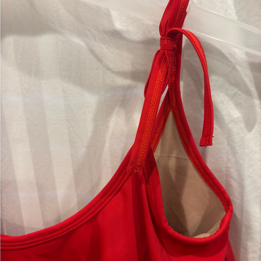 Kortni Jeane Red Flowy Bikini Tankini Top - Picture 4 of 7